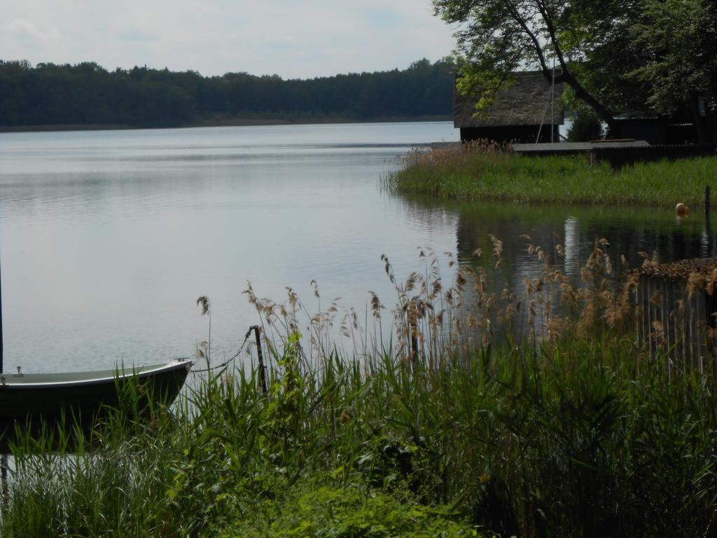 Zimmer Und Apartment Rosi Krakow am See Bilik gambar